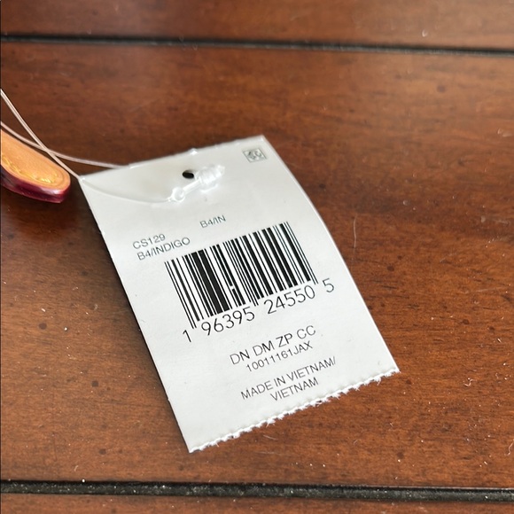 Coach Denim Card Holder with leather and Gold/Brass Accent - Picture 4 of 9